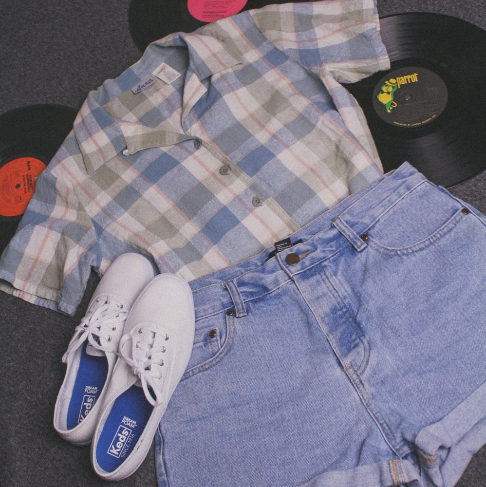 🌿 plaid button up